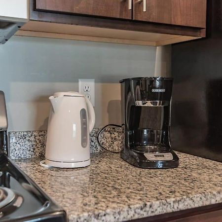Spacious 2Br Suite Plus Patio Near Iowa State Ames Exterior photo