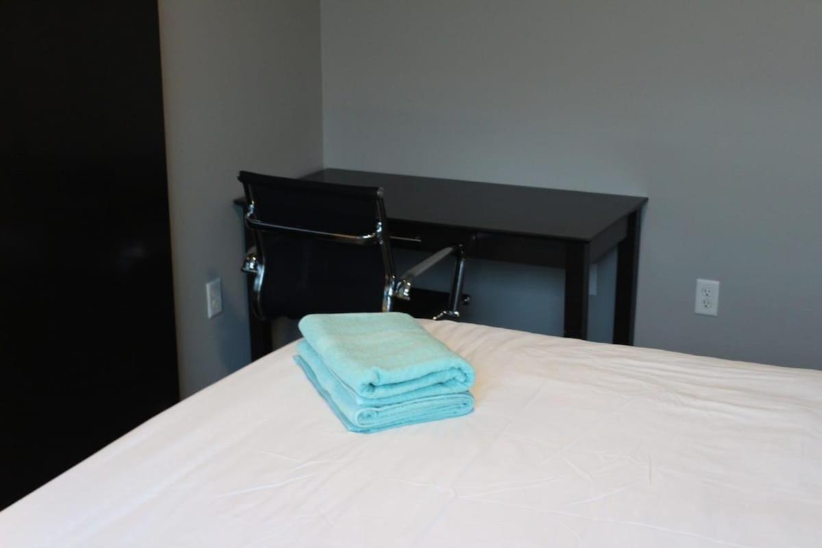 Spacious 2Br Suite Plus Patio Near Iowa State Ames Exterior photo