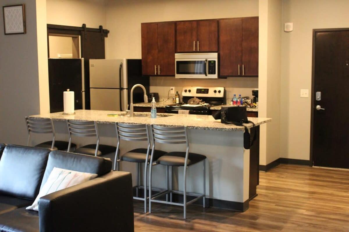 Spacious 2Br Suite Plus Patio Near Iowa State Ames Exterior photo