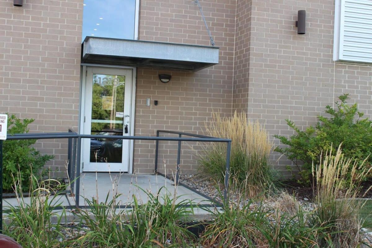 Spacious 2Br Suite Plus Patio Near Iowa State Ames Exterior photo