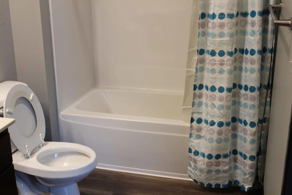 Spacious 2Br Suite Plus Patio Near Iowa State Ames Exterior photo